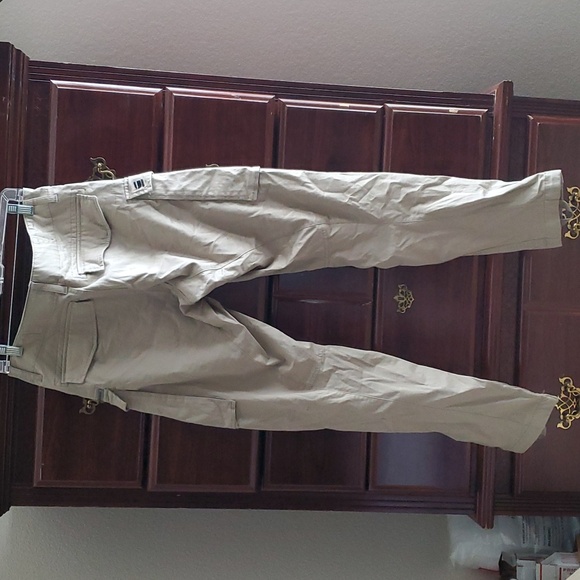 EUC Khaki color Cargo - Picture 4 of 7